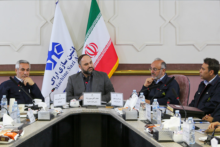 بازدید مهری نژاد از شرکت